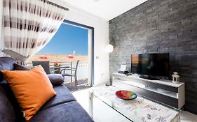 Apartment Famar, La Caleta, Wifi, Ocean